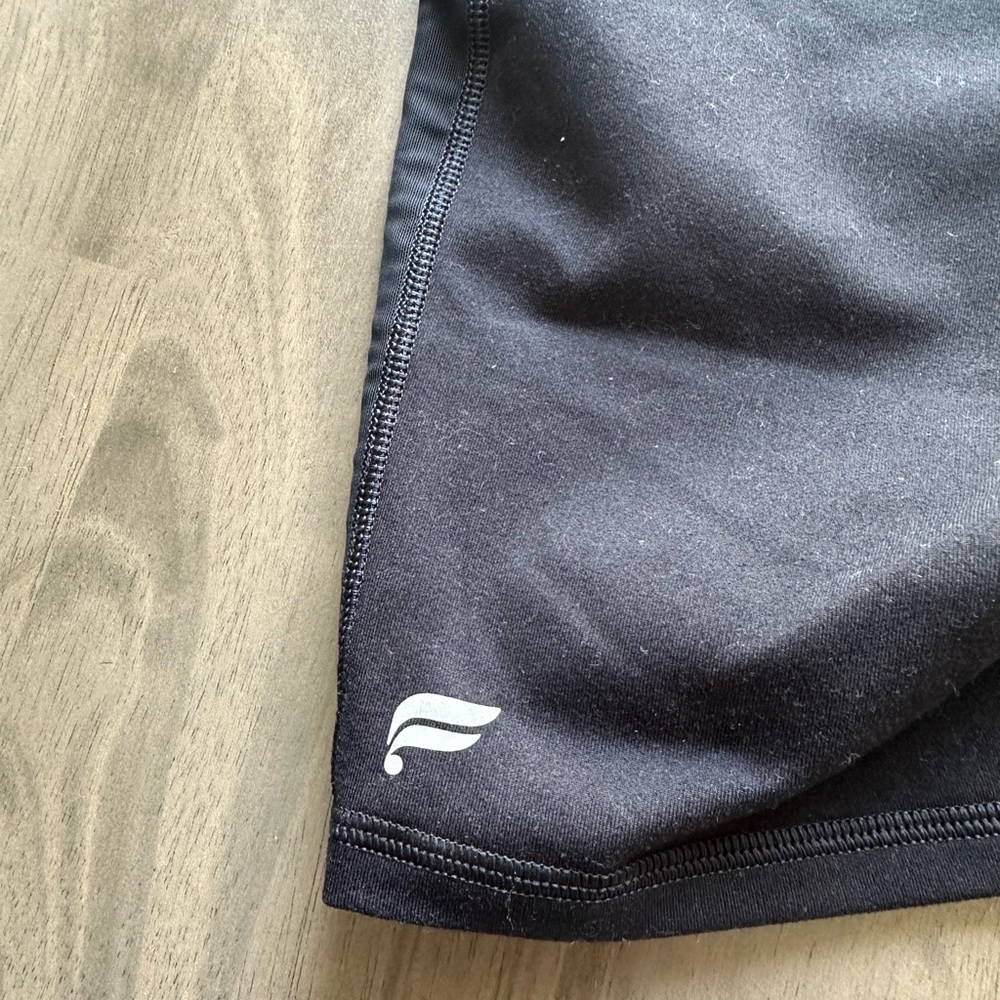 Fabletics Shorts with pockets - Picture 3 of 4